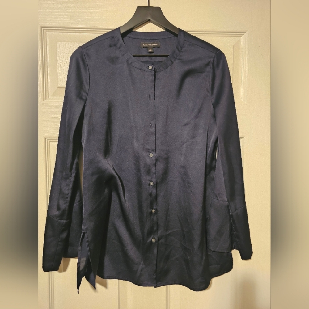 Elegant Navy Women's Banana Republic Blouse